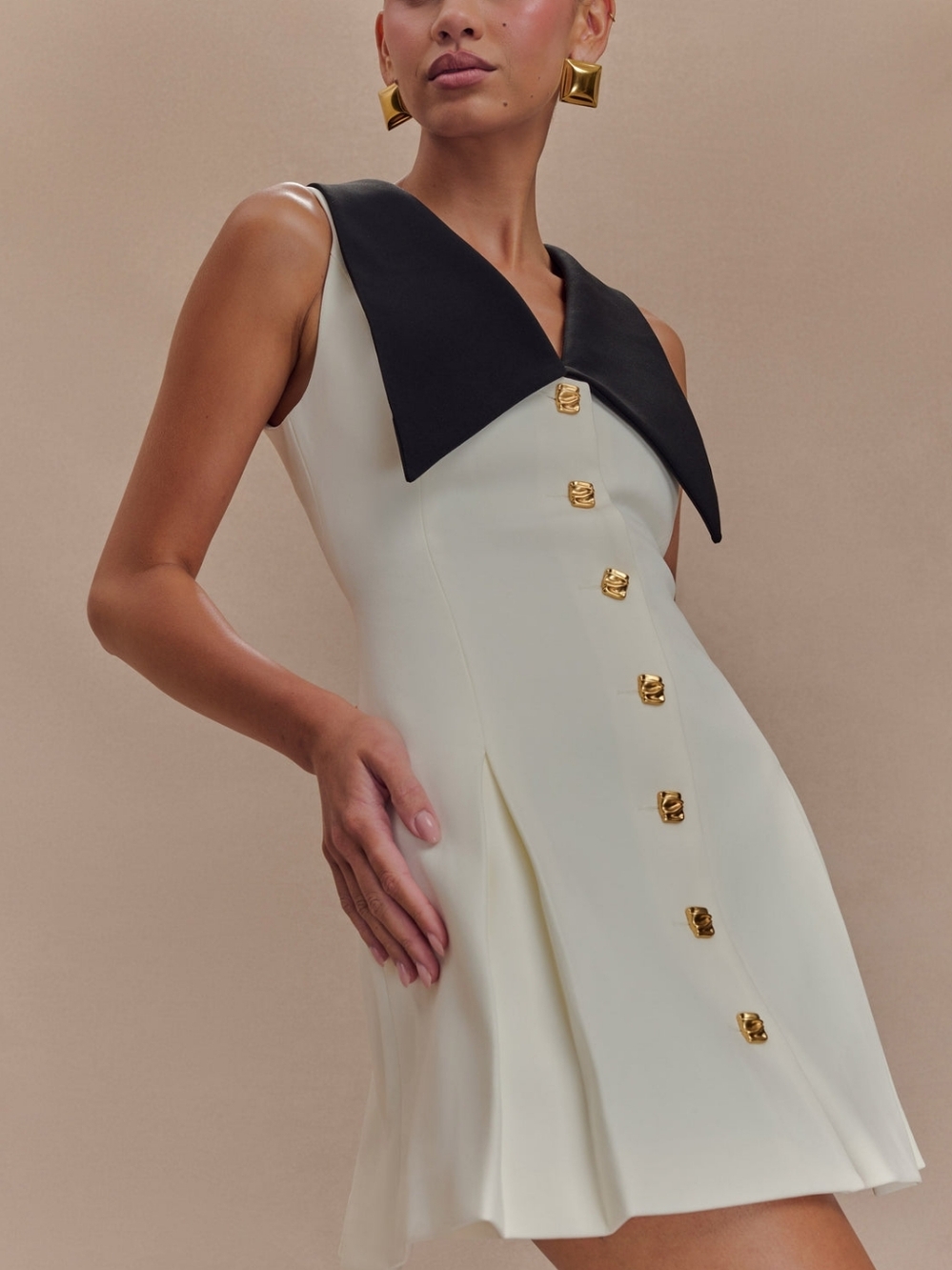 NWT MESHKI Oli Sleeveless Contrast Mini Dress Sz L Ivory/Black